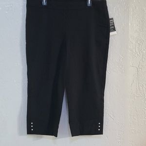Women's  capris